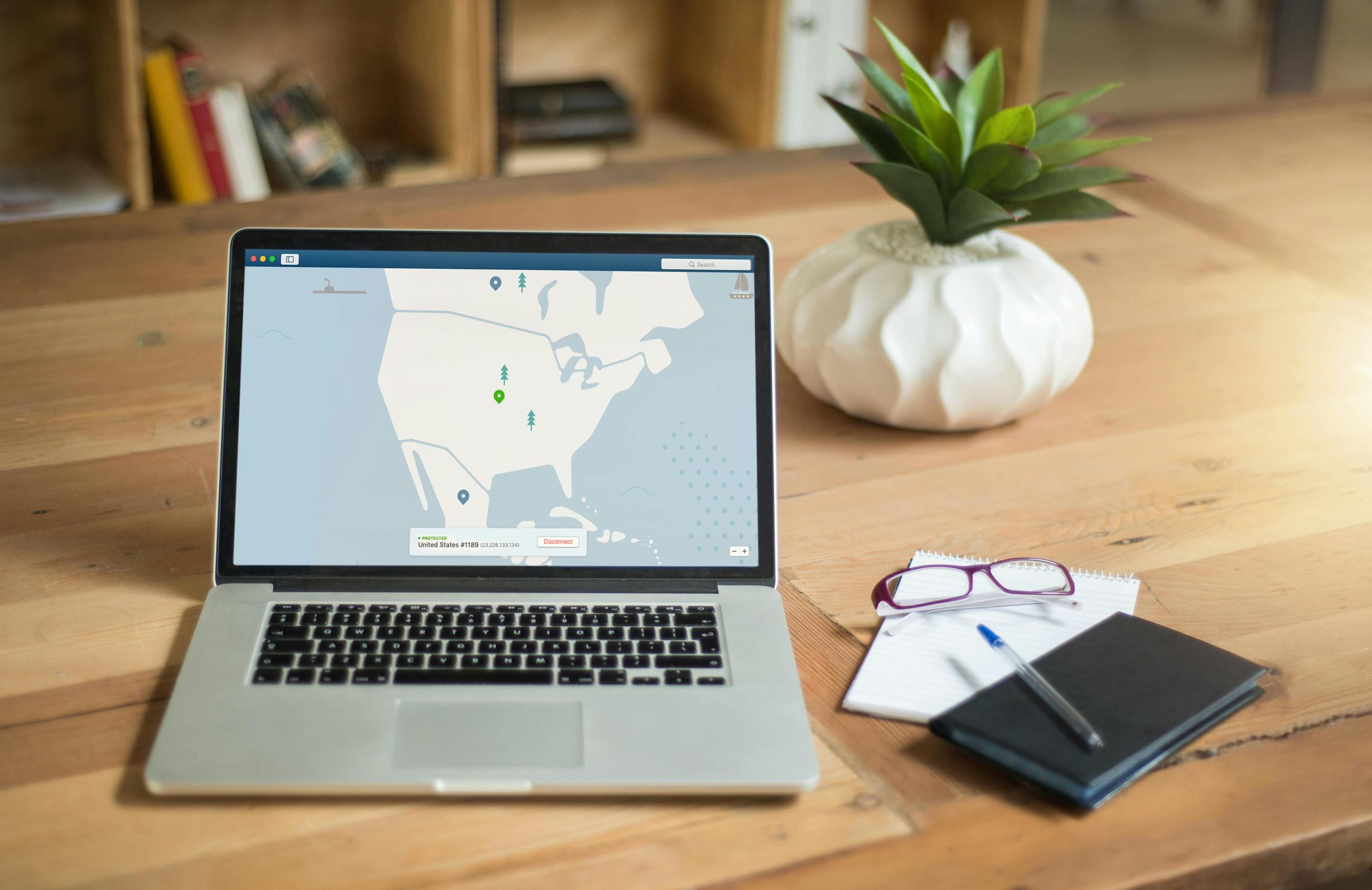 cómo conectar una laptop a un monitor de escritorio